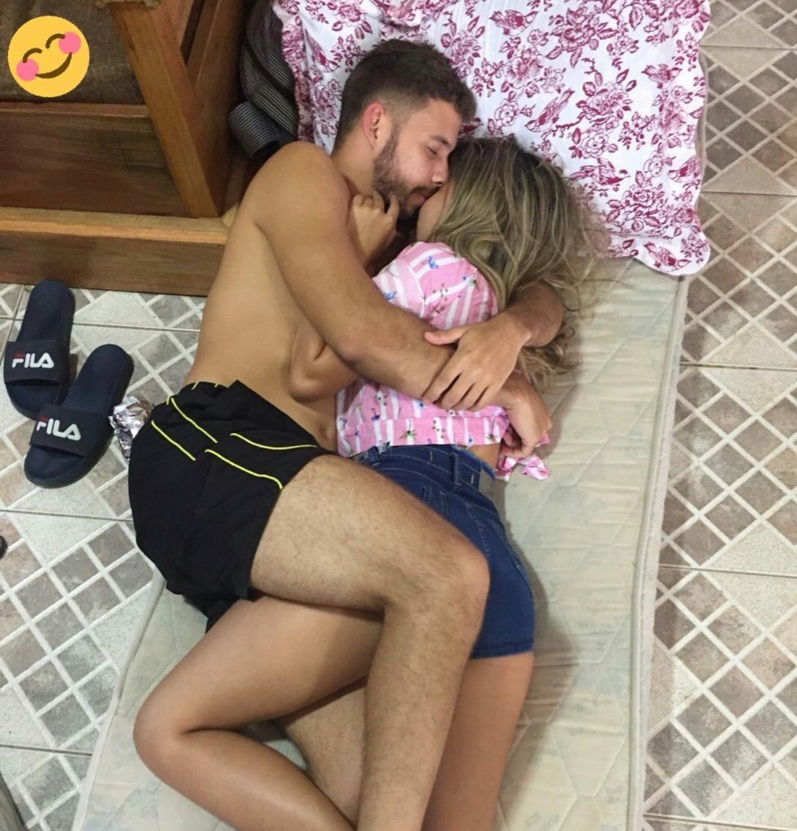 PurelySexual's tweet photo. expectation//reality https://t.co/RRUqGiOUd0