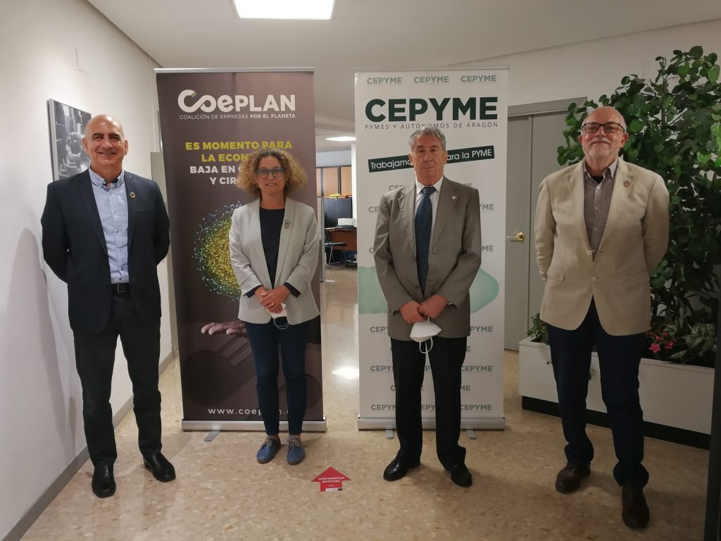 grupozoilorios's tweet photo. #ZoiloRíos forma parte de #COEPLAN desde su creación junto a @ecodes y @ARPAemc y otros.
Hoy hemos estado con ellos en la firma de adhesión de @cepymearagon a @Coeplan_ para crear empresas concienciadas con la Economía Circular y Baja en Carbono. 📝💪🏼 https://t.co/JnWGOxsHYA