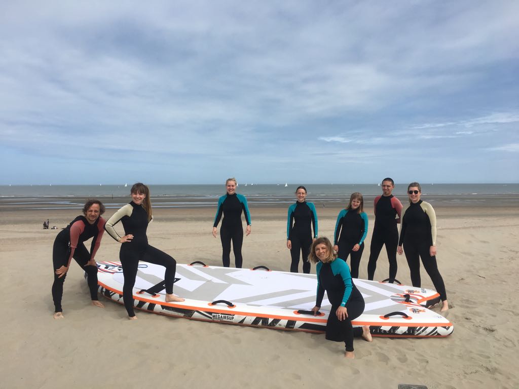 Mellovestravels's tweet photo. Pour certains qui ne pourront pas partir loin, ou qui voudront rester pas loin de chez nous, la #Côtebelge sera probablement le choix N°1. Alors, pour ce #ThrowbbackThursday, je vous ramène à @gem_Koksijde  où il flotte comme petit air de Calfornie... 
https://t.co/87aquGHy9v https://t.co/3nadDJqIbR