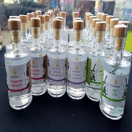 SpringmountG's tweet image. Who remembers our very first minis? Hands up who has one of these (old or new) in their house right now! 🙋‍♀️❤️💜💚🙋‍♂️

#springmountspirits #springmountgin #ginporn #lancashirecountryside #ginspired #bestgin #parboldvillage #ginislifeginislove #lancashire #minigin