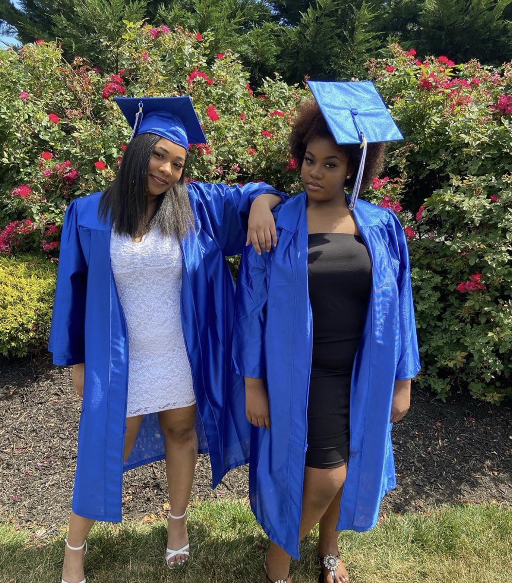 HSNBlueHole's tweet photo. We 💙 our seniors! Happy graduation! #Classof2020 #Graduation2020 [Part 1] @JonDauber @WWP_Schools @MrsMegOBrien @cincottajessica @JessicaVerrault @SraZ_Spanish https://t.co/wxdY5XDmty