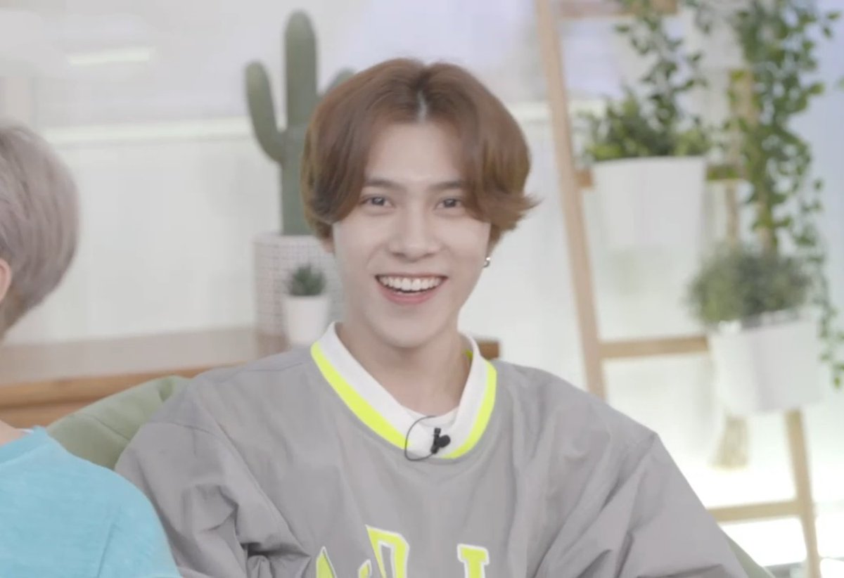 This thread gonna be full of Hendery and Winwin pictI don't know why, but I capture so many Hendery and Winwin