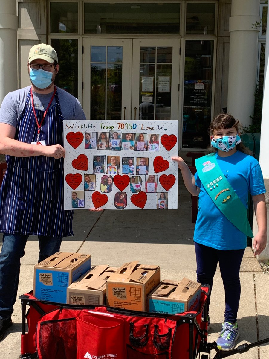 GSNEO's tweet photo. Troop 70950 donated 84 boxes of cookies to Ronald McDonald House! Once the troop is able, they will also get to take a tour of the house. Great job girls! #GSNEOPositivityProject https://t.co/1soAg79Caw