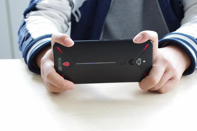 gizmochina's tweet photo. Nubia Red Magic 3 gets Android 10 update in China.
More Details - https://t.co/g5sFG4C3VP
#Nubia #RedMagic3 #Android10 #China https://t.co/4jgaWD5gGq