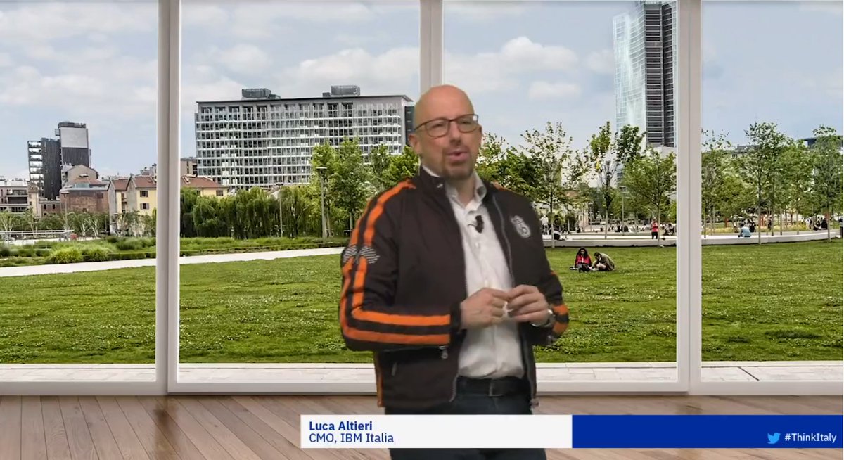 A #ThinkItaly@AltieriLuca introduce il momento musicale
