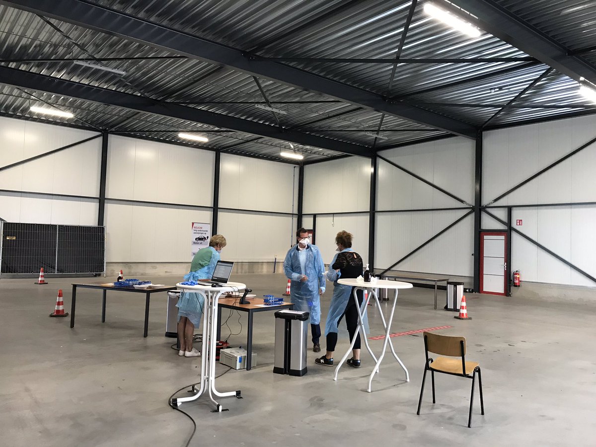 BurgNauta's tweet photo. Wat een geoliede ‘machine’! De @GGDTwente testlocatie in #Goor @gemhofvantwente Veel dank voor jullie werk! https://t.co/2s9QhSerHL