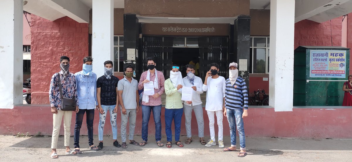 ArmanKh72859205's tweet photo. सरकार गरीब नवाज़ की शान में गुस्ताखी करने वाले न्यूज़ 18 इंडिया के एंकर भड़वा अमिश देवगन के खिलाफ कैम्पस फ्रंट जिला बारां की और से बारां पुलिस अधीक्षक एवं जिला उपकलेक्टर साहब को ज्ञापन दिया गया जिसमे मांग की गई कि अमिश देवगन को जल्द से जल्द गिरफ्तार किया जाए
#arestamishdevgn https://t.co/SG9p4HZ2QI