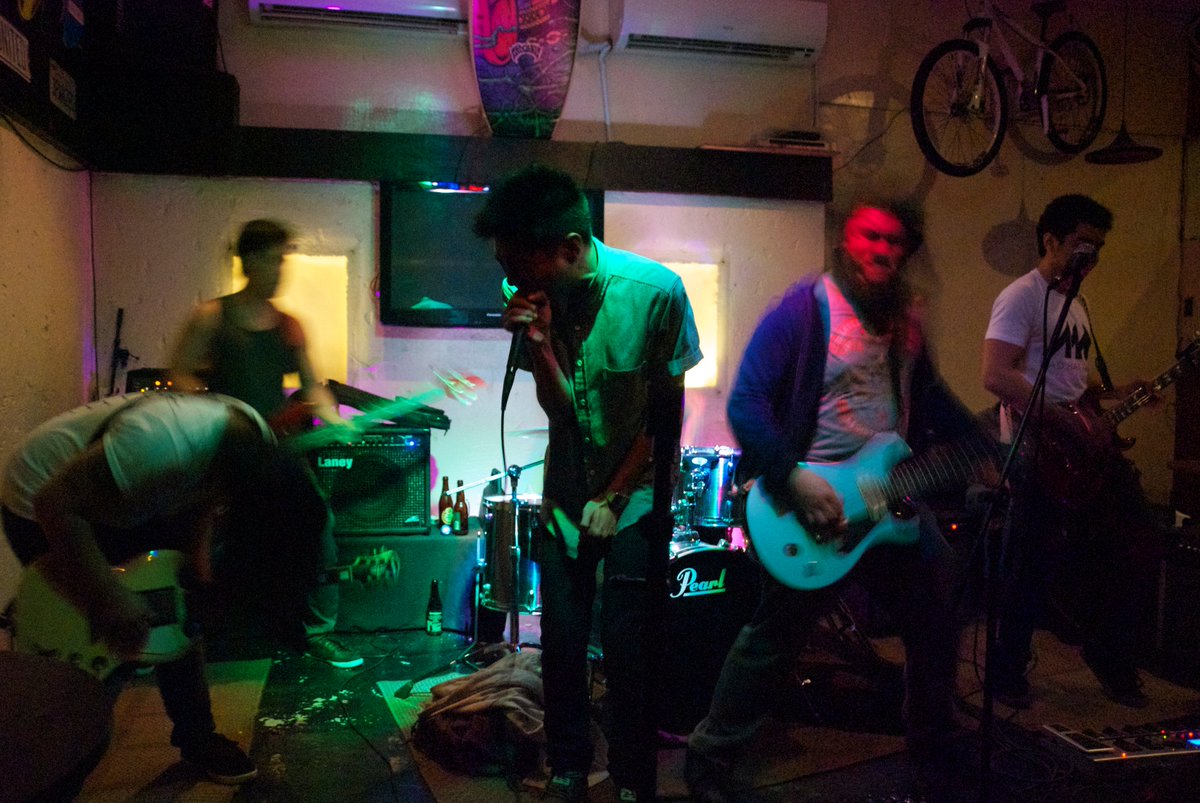 martyfloro's tweet photo. .@route196rocks (and @lionsacrobats) through the years
#AllHomesLeadToRoute #Route196AtHome
2013 / 2015 / 2018 / 2020 ✨ https://t.co/RHyI5AhWGQ