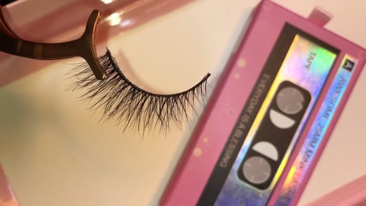 ShopGLASHES's tweet photo. Introducing “ Obaasima “ 1 of 6 Styles From G’LASHES  Line 💕
•

•

•

#25mmlashes #minkeyelashes #striplashes #fluffylashes #prettylashes #ShopGLASHES #GLASHESS https://t.co/fuFke8nwAc