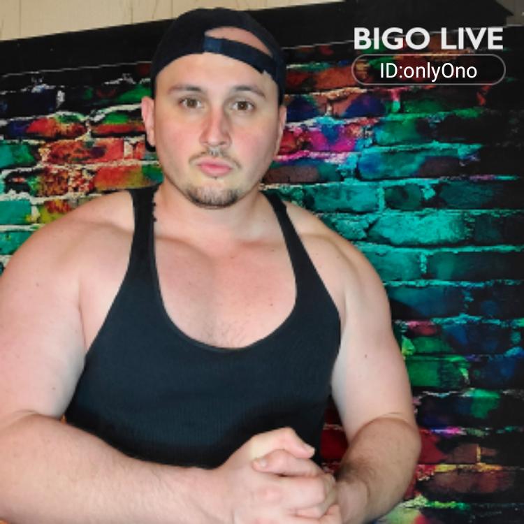 Snakeazdemon's tweet image. It wouldn't be a party without you #BIGOLIVE &amp;gt; Only chill vibes.   #smallstreamconnect #bigo #chat #fun
slink.bigovideo.tv/mJ0roK