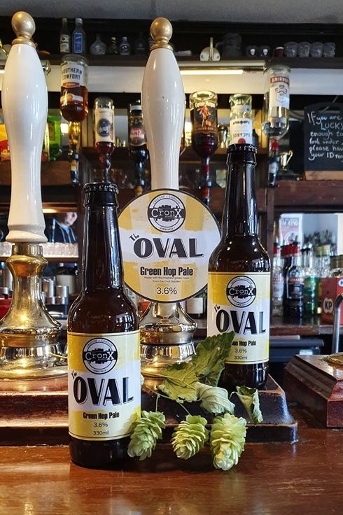 Since 2015, the venue has been in every Good Beer Guide due to it’s well known, real ales! Esther, the owner of Oval persuaded Mark from the  @TheCronxBar Brewery to brew with the hops grown in the Tavern’s garden which gave birth to the Oval Tavern Green Hop Pale.