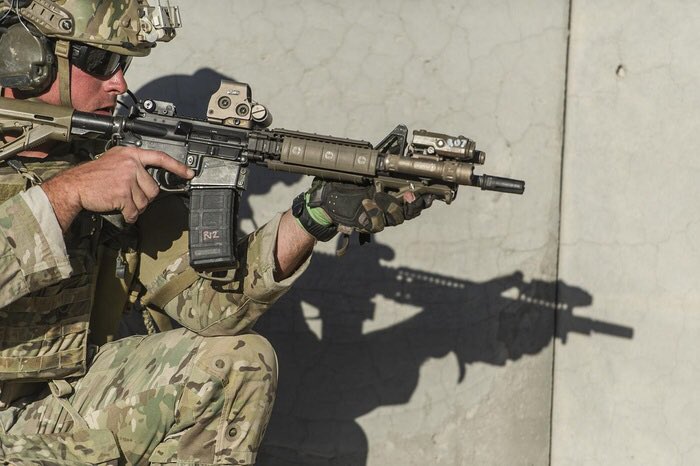 実物 BUIS 600m バックアップアイアンサイト 米軍実物 MATECH BUIS バックアップ アイアンサイト 600M M4/M16
