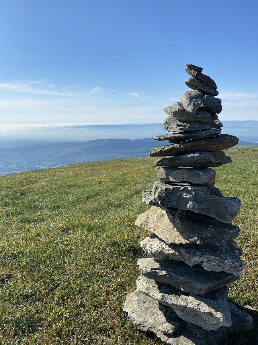 scott7stevenson's tweet image. Ben Ledi summit! 📍🏔

Spectacular views to start the day! #callendar #benledi #hillclimbing #summit #scotland