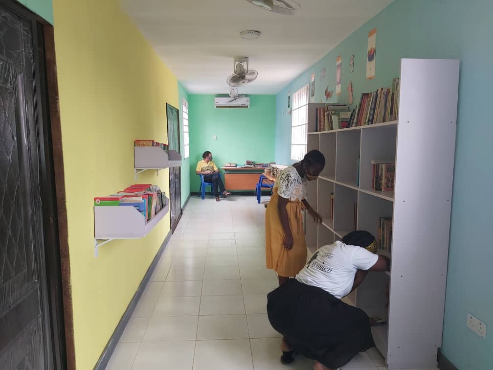Da_boyKing's tweet photo. We did it again. Converted an old container into a community library. https://t.co/K73lRDzuSR