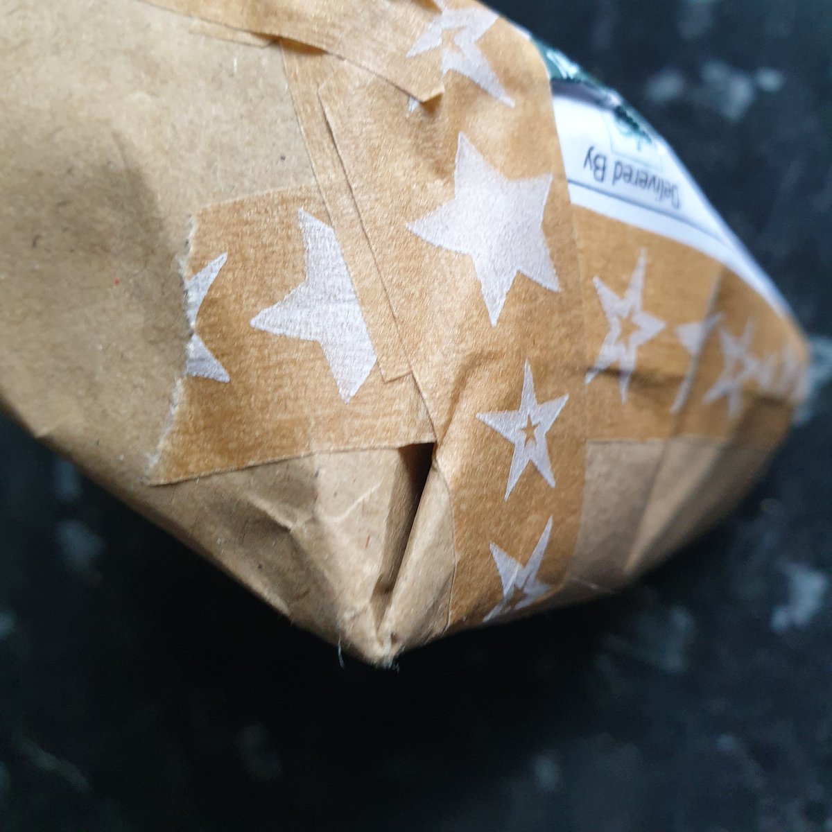 atKilaKitu's tweet photo. Think I know what's in this parcel before I even open it!
@NWrapt #ecolifestyle #ecowrapping #startape ⭐ https://t.co/lqfBSo94Qt