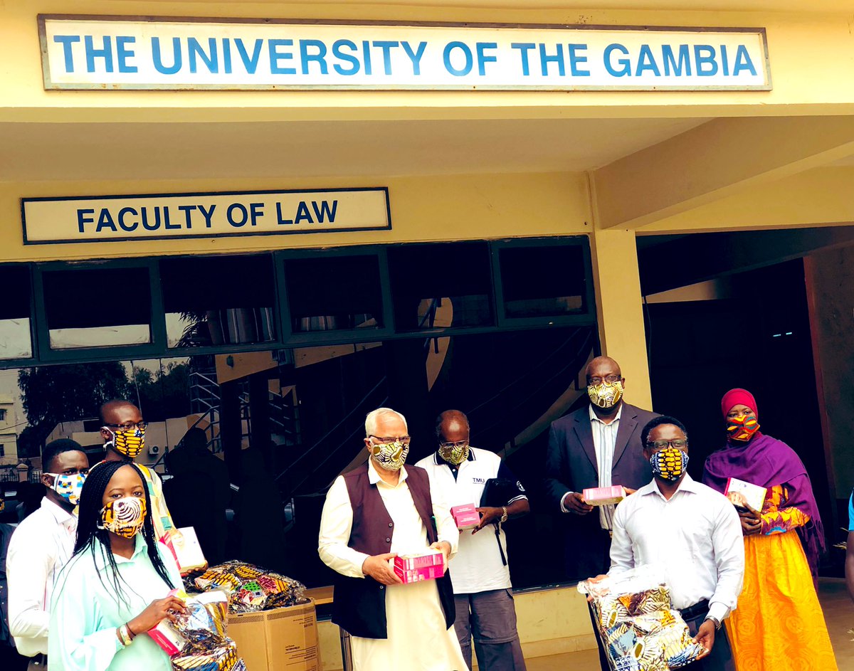 UNDP_TheGambia's tweet photo. 6000 masks &amp; 10 thermometers provided to @UniOfGambia as the students begin their exams. 

The masks were locally produced in The #Gambia 🇬🇲 by @FandemaMBolo in partnership with @ITC_Gambia. Together we can #fightcoronavirus! 

#AcclabGM https://t.co/wjq5ZB4pjd