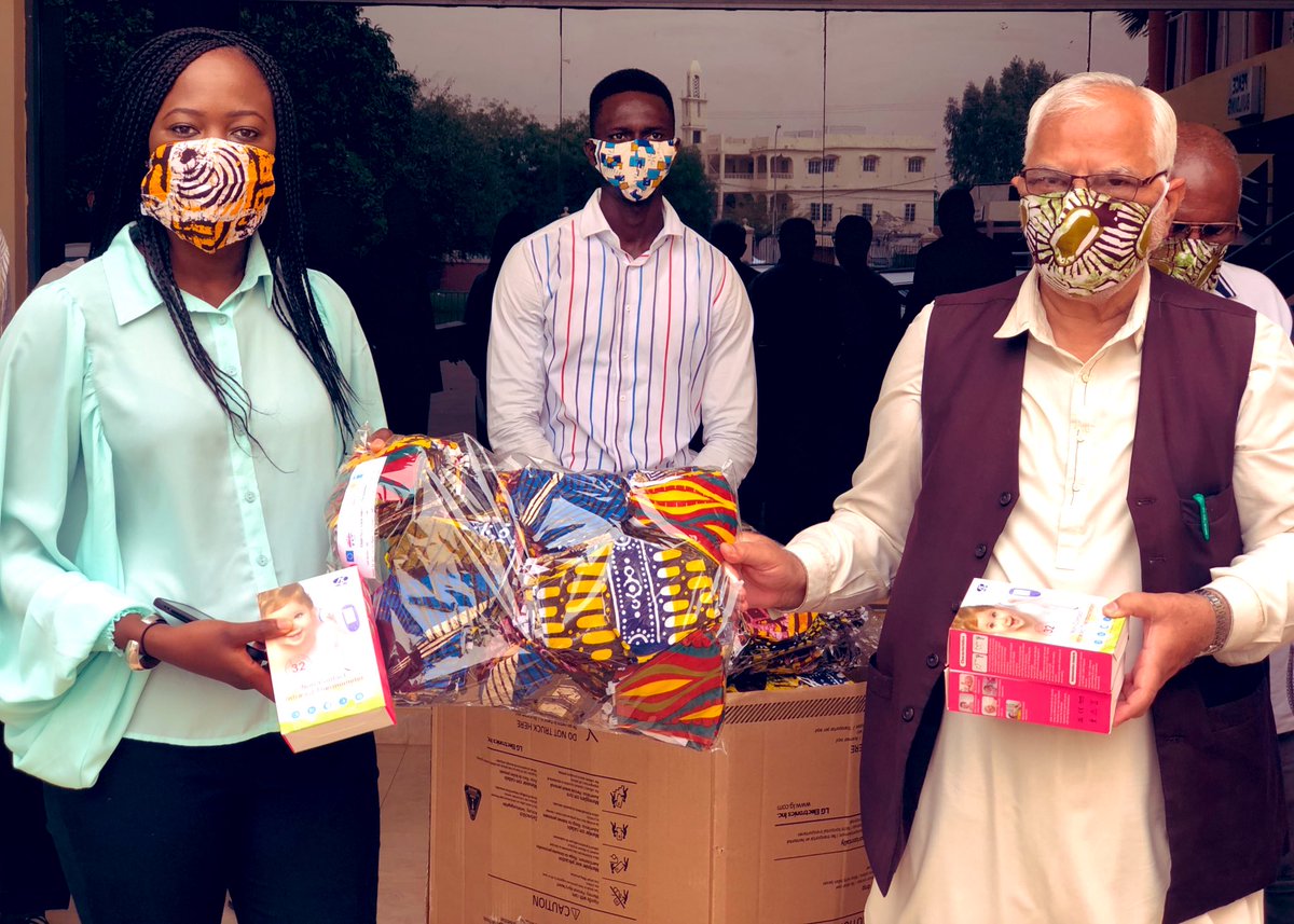 UNDP_TheGambia's tweet photo. 6000 masks &amp; 10 thermometers provided to @UniOfGambia as the students begin their exams. 

The masks were locally produced in The #Gambia 🇬🇲 by @FandemaMBolo in partnership with @ITC_Gambia. Together we can #fightcoronavirus! 

#AcclabGM https://t.co/wjq5ZB4pjd