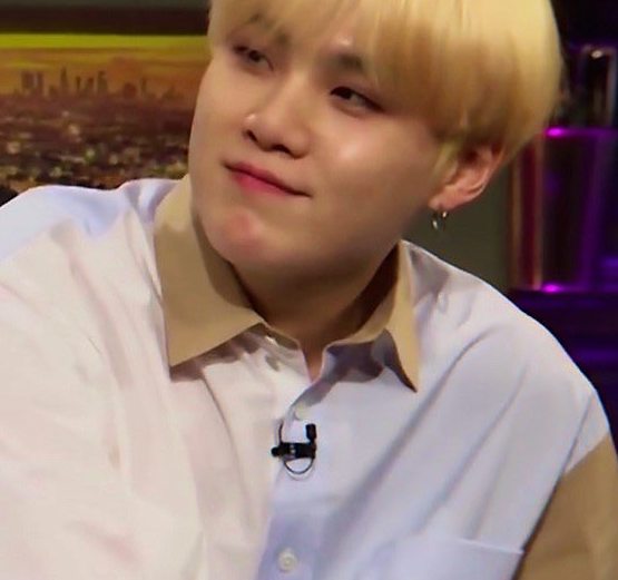 The fullest basket in the world - Yoongi's cheeks; a thread