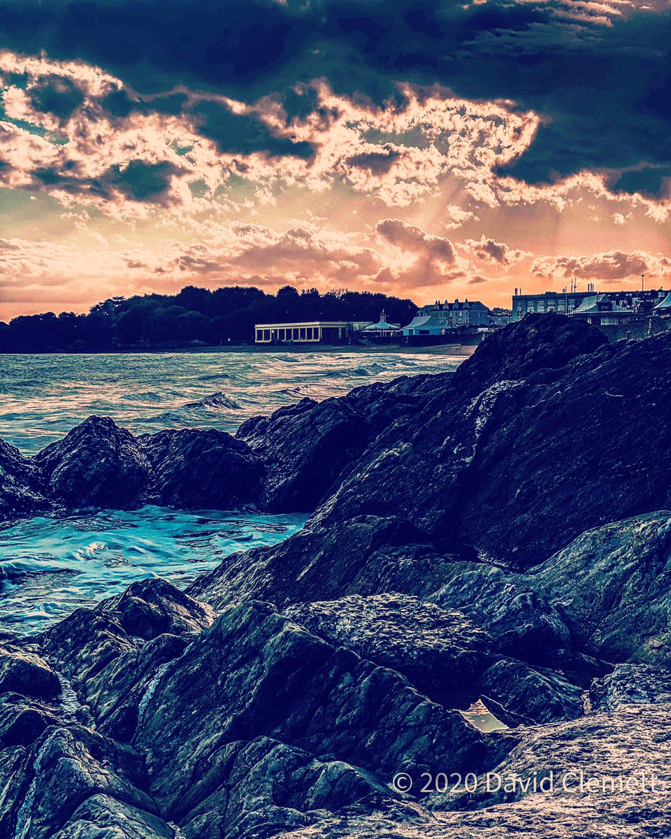 Welcome to Barry Island 🌴 <a href="/_BARRYISLAND_/">Barry Island ❤🏴󠁧󠁢󠁷󠁬󠁳󠁿❤ #BarryIsland</a> <a href="/teddytsbarry/">Teddytsbarry</a> @RumbaBar3 <a href="/ItsYourWales/">It's Your Wales</a> <a href="/Ruth_ITV/">Ruth_TV</a> <a href="/Barrybados/">#Barrybados</a> <a href="/barry_beautiful/">Beautiful Barry</a> <a href="/BarryMagazine/">Barry Magazine</a> <a href="/BarryClicks/">Barry Clicks</a> <a href="/visitwales/">Visit Wales 🏴󠁧󠁢󠁷󠁬󠁳󠁿</a> <a href="/WelshWalks/">Walks Around Wales</a> <a href="/VisitWalesBiz/">Visit Wales Biz</a> <a href="/beauty_wales/">Beauty of Wales</a> <a href="/visitthevale/">Visit the Vale</a> @BarryValeofGlam <a href="/ValeofGlamorgan/">Vale of Glamorgan</a>