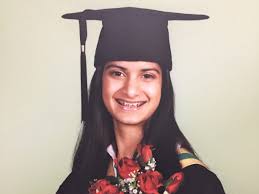 CBCOntMorning's tweet photo. Love of #STEM wins #Barrie student $100,000 scholarship @SchulichLeaders. We speak with Rabab Azeem who is off to @queensu to study engineering #queensu #ygk @SCDSB_Schools @BarrieNorth1 @BPL_inthecity @TeamRVH https://t.co/Y79buzWvfs