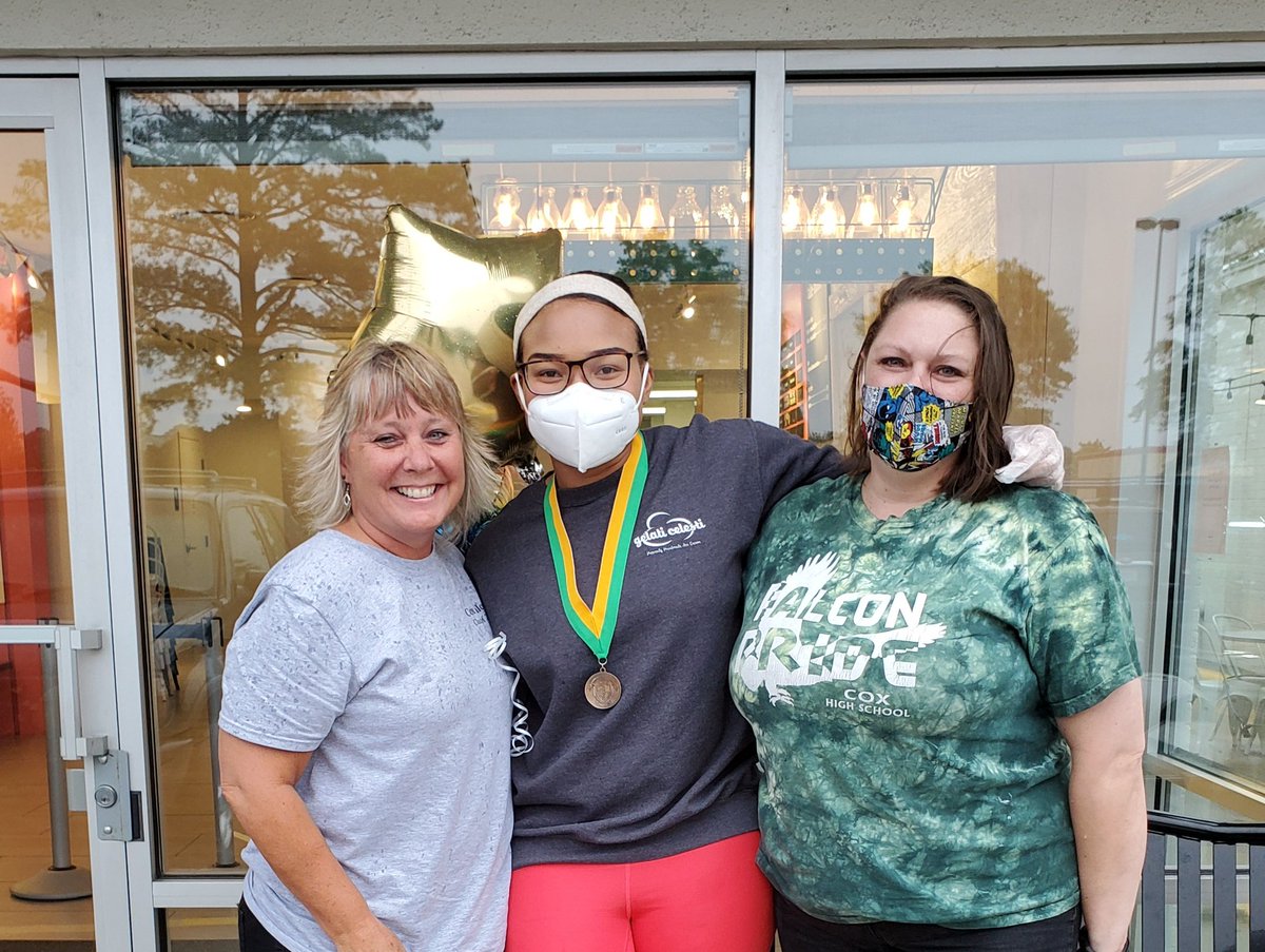Kellie Torrence (@1blondie2317) on Twitter photo So proud and honored to help present the Falcon Medallion to these very deserving young ladies, Ahnesti Lynch and Anandah Porter ππππ <a href="/FrankWCoxHS/">Frank W. Cox HS</a> <a href="/coxclass2020/">Cox Class Of 2020</a> #VBCPSGrad2020 @amandag40748025 So proud and honored to help present the Falcon Medallion to these very deserving young ladies, Ahnesti Lynch and Anandah Porter ππππ <a href="/FrankWCoxHS/">Frank W. Cox HS</a> <a href="/coxclass2020/">Cox Class Of 2020</a> #VBCPSGrad2020 @amandag40748025