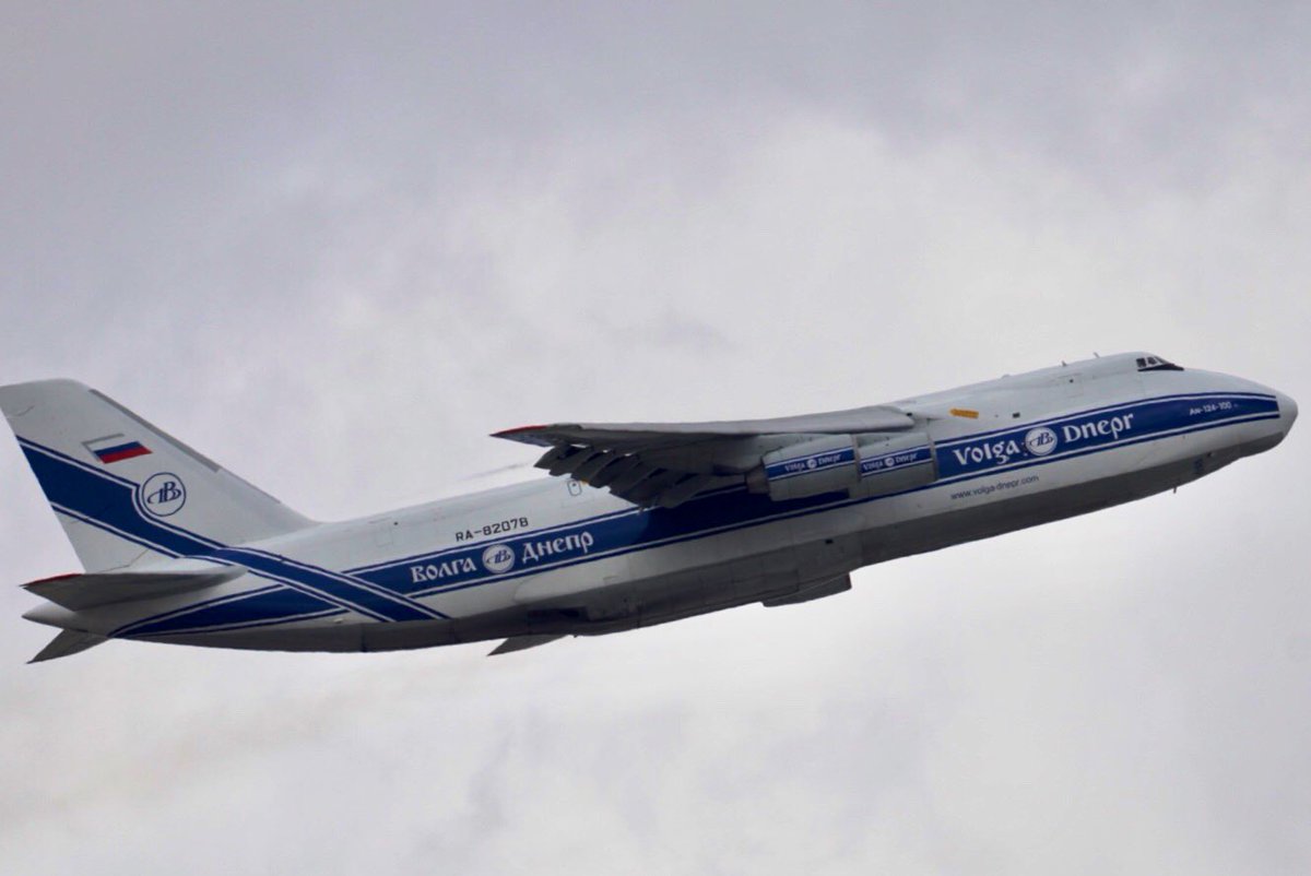 danpateyu's tweet photo. Ya se va “Antonio” #antonov #a124 #volgadnepr #vlc #spotting #SpottingFromHome #planespotting #planespotters @aeroVLC @volgadneprgroup @VLCmovements @VLCspotters https://t.co/Fr8NnjtzZq