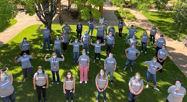 Auburn_Homes's tweet photo. Our staff showed their team pride by wearing their #AuburnStrong t-shirts to work. We love our staff that treat our residents with integrity and compassion.
#seniorliving #seniorlivingorg #seniorcaring #nursinghomes #assistedliving #assistedlivingfacility
#caregiversupport https://t.co/3WYTg6CzfJ