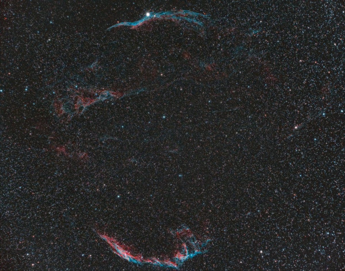 dsfjesus's tweet photo. Deep sky image I took of the Veil Nebula in the Cygnus region. The nebula is a supernova remnant from a star that exploded somewhere between 10,000-20,000 years ago. 

Taken with Sony A7RII, Meade telescope, and tracker. 

#astronomy #Astrophotography #STEMeducation #Astrophysics https://t.co/EgHFCtisOt