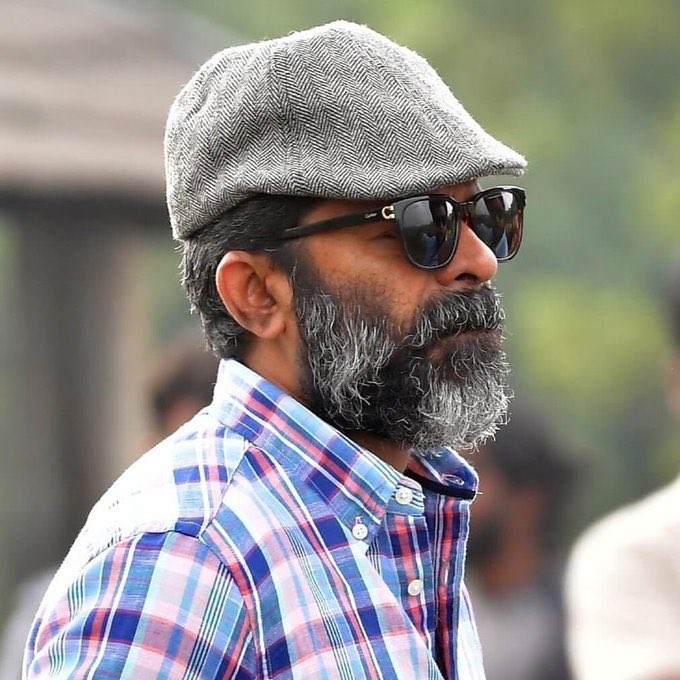 sri50's tweet photo. Top Malayalam writer &amp; director #Sachy of blockbuster #AyappanumKoshiyum fame is no  more. He passed away at a #Thrissur hospital after undergoing complications following a surgery. #Sachy a good writer understood the importance of characterisation in commercial cinema. #RIPSachy https://t.co/MKh9NZtDad