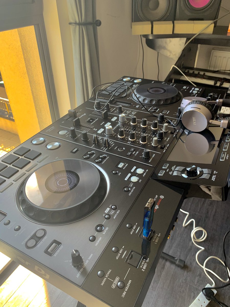 Recoverworld's tweet image. Mixing tomorrow’s Dark Sessions on the new decks.  Featuring tracks from myself @djjohnaskew @mariodecaine Matt Hardwick Ray Lander @Chris_Voro Solar Caravan @ActivaMusic @djbissen Rodas