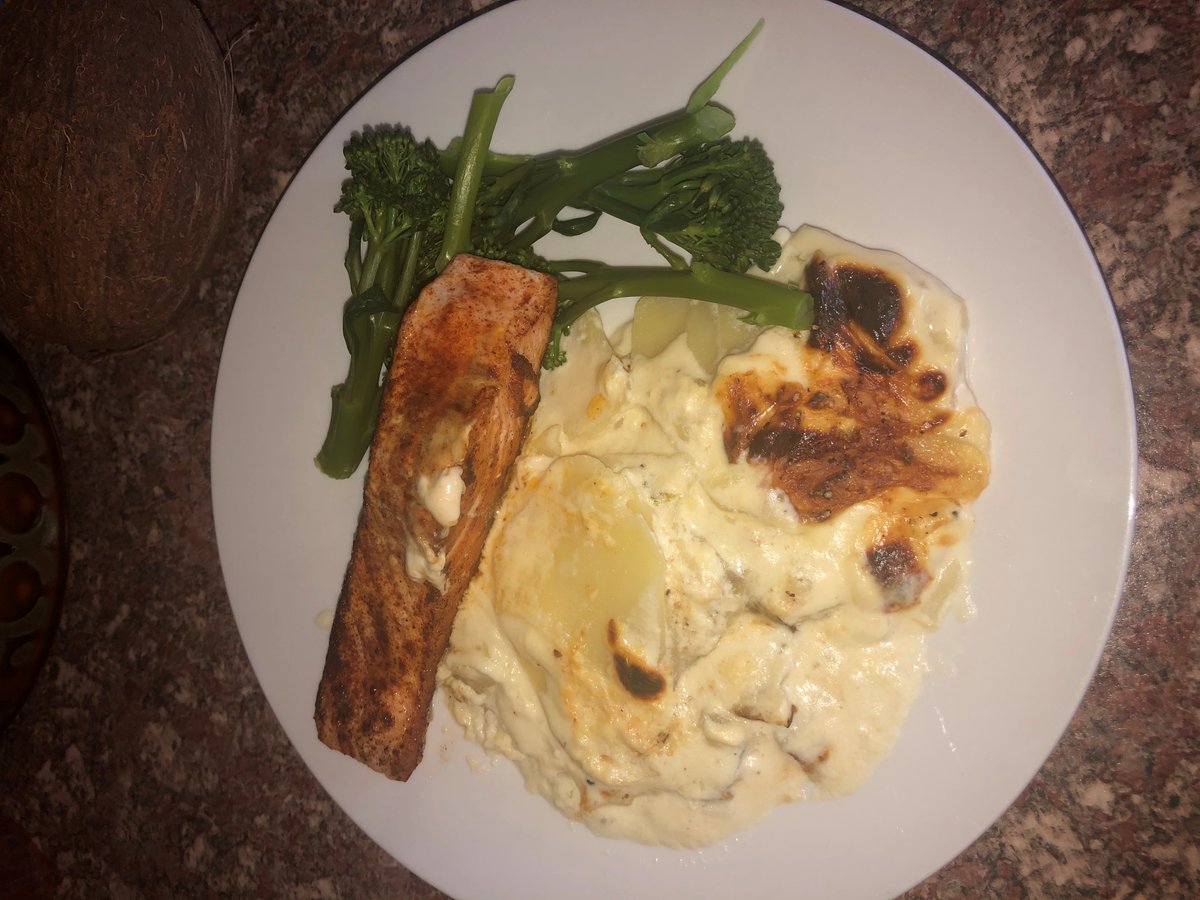 FarressHelen's tweet photo. My conference dinner! AIM Membership Administrator
(Salmon, dauphinoise potatoes and tenderstem broccoli) https://t.co/WjylI8kR6j