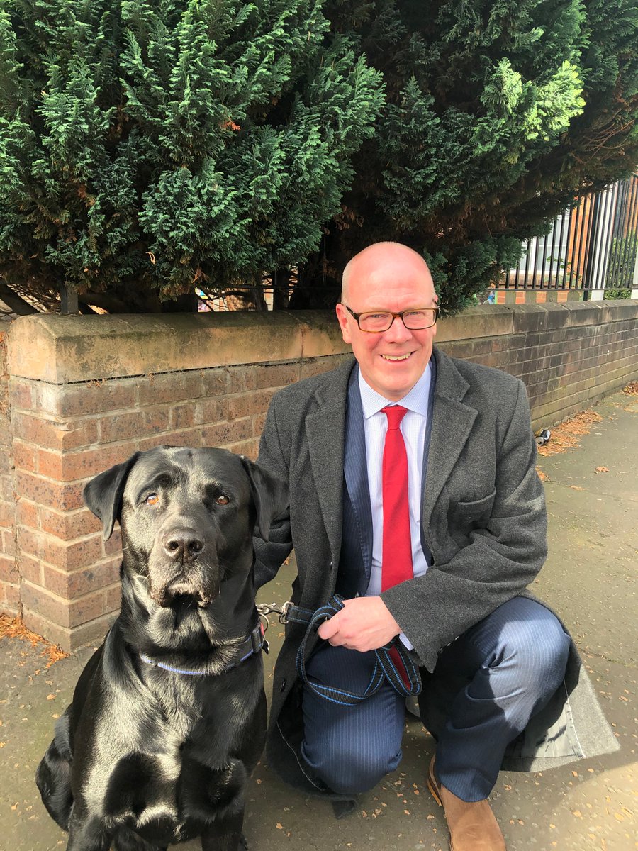 SimonCommScot's tweet photo. We're working with @DogsTrust to support homeless services across Scotland to become dog friendly. No one should ever be denied a home because they have love in their life. Interested in applying? Click here https://t.co/qYTo08iQwF #pawsforthought https://t.co/2WfpqMIeqf