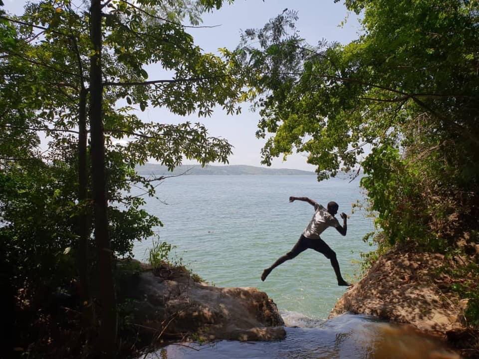 EncounterGhana's tweet photo. Leap into adventure! https://t.co/hA7WI0zUVm