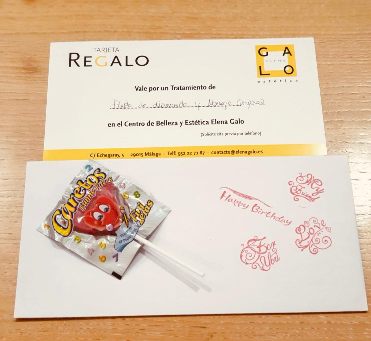 ElenaGalo2's tweet photo. Con nuestras tarjetas regalos podrás tener ese detalle que tod@s queremos y que nunca nos atrevemos.
#regalamimos #regalabelleza #elenagalo #tarjetaregalo #estetica #malaga #tratamientosdebelleza #skincare #eberlinbiocosmetics https://t.co/oIe0C40l7P