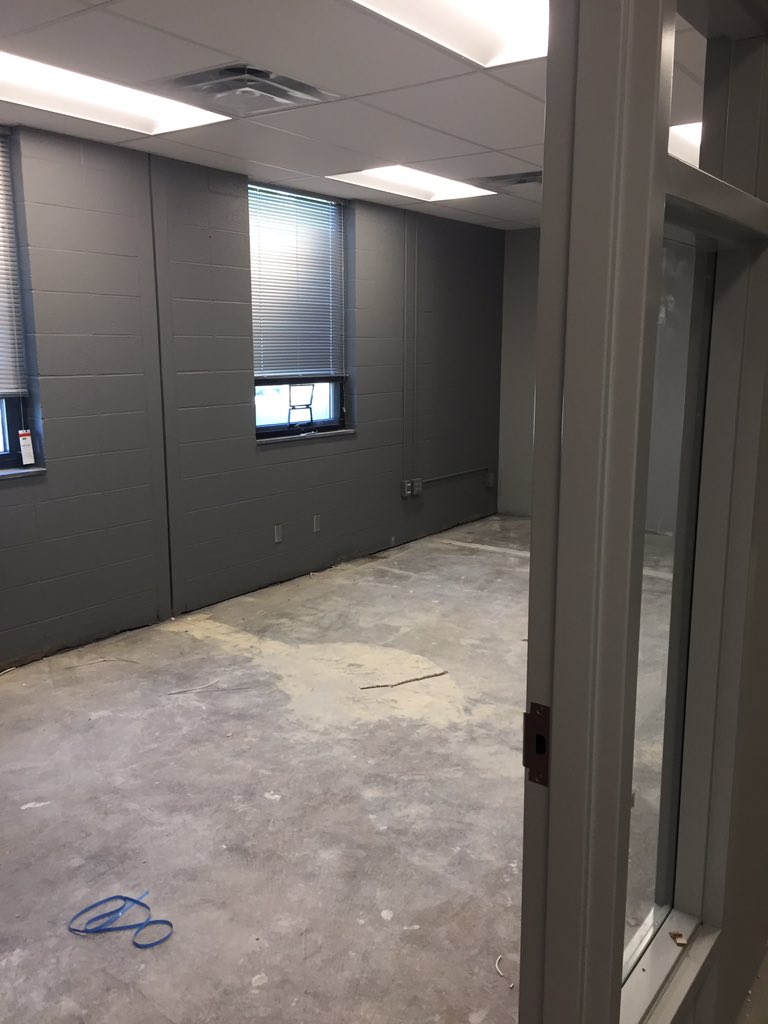 drsefrit's tweet photo. Jefferson's office renovation is coming along nicely. #SCSDrocks https://t.co/JCVNQ9NnB7