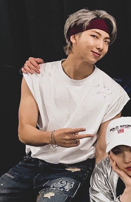 rmarchives's tweet photo. aRM https://t.co/BaRZ6xpkwE