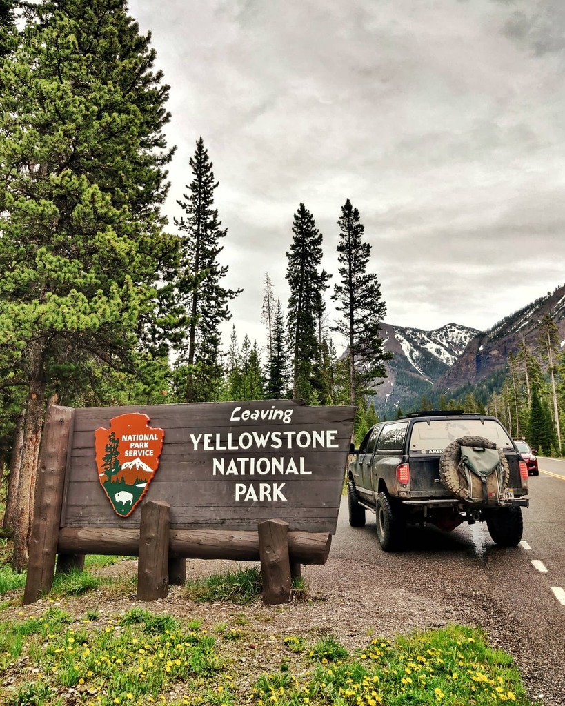 Blk_Wgn's tweet photo. I'm ready to go back
.
.
.
.
#GoExploreUSA #BlkWgn #lastusbag #yellowstonenationalpark #socialdistancing #sociallydistant #pandemicroadtrip #AmericanAdventurist #FamilyOffTheMap #FamilyCamping #FalkenSpotting #rigd #shouldhavestayedinMontana #montanamome… https://t.co/NCRi0KXLak https://t.co/A1Z5BgVqgo