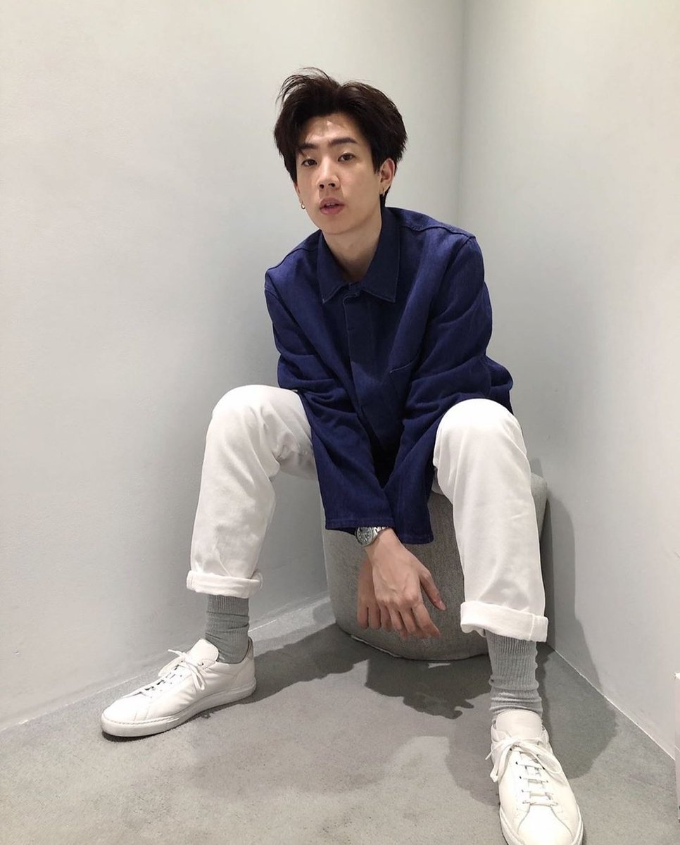 attpgunbang's tweet photo. YOU LOOK SO GOOD SIR https://t.co/VB499g4hVp