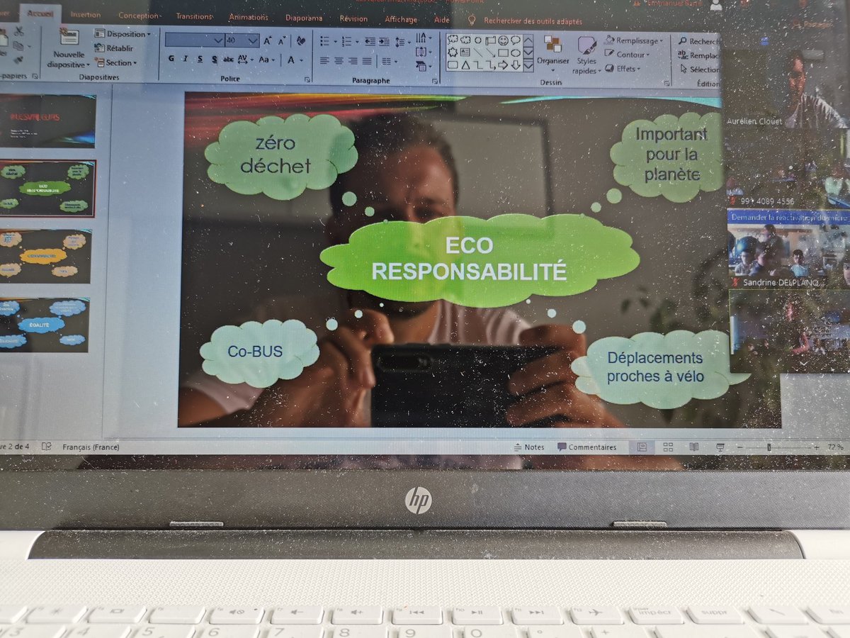 USEP28EetL's tweet photo. Visio cl@ss'usep. 
Plusieurs classes du département ''se rencontrent'' et échangent sur leurs projets et #LesValeurs qu'ils apprécient :
Respect, égalité, écoresponsabilité, partage, solidarité...

@usepnationale @dsden28 @ac_orleanstours @eurelien https://t.co/RqYQZadpdU