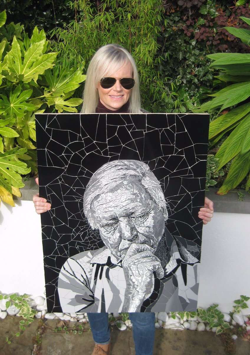 Thrift_App's tweet photo. @Johnjwoolley @rickygervais @Greenthingrocks @JaneFallon @NetflixUK @WarwickADavis @reedhastings @WeatherDog3 Thank you - yes she does commission but re her website, it’s in progress now she’s finished some large portraits. 

Currently on FB @ClaireOharaMosaics

FYI @Greenthingrocks 

Some of her other work: https://t.co/apPZQEFMW3