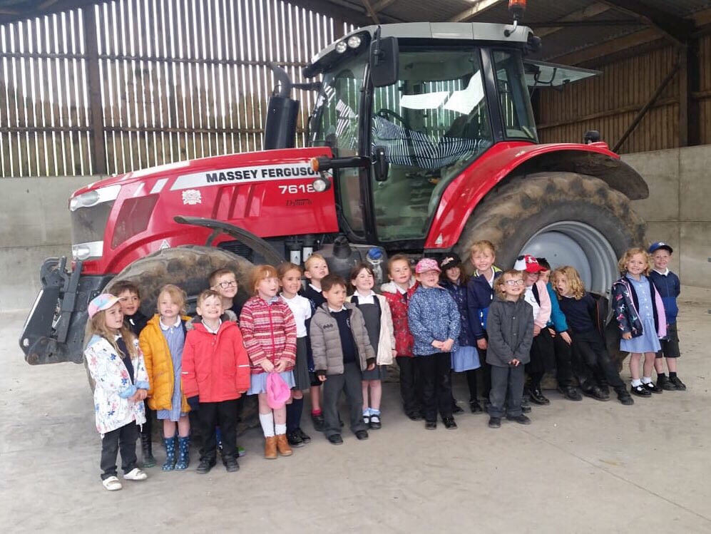 days_farm's tweet photo. We’re really missing our Farm Discovery Days up at Uncleby!! We really hope all the children are still able to enjoy the outdoors and get lots of fresh air during this time. Hopefully it won’t be toooo long before we can get back to normal! 🤞🏻
#farmdiscoverydays #staysafe https://t.co/U52cz7toxE