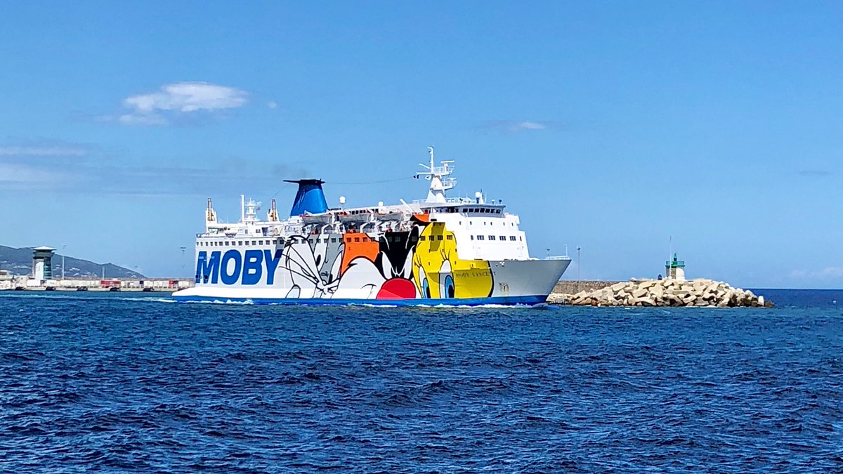AndreasWiede's tweet photo. With #MobyVincent from #Livorno๐ฎ๐น to #Bastia๐ซ๐ท: a lovely ship with a friendly and happy crew.
The ship is based in Naples which is also home to the crew. The night before, Napoli beat Juventus in the Coppa Italia โฝ๏ธ final. This has added to the cheerful atmosphere on board ๐ ๐ฅณ. https://t.co/96Mtv7r3ic