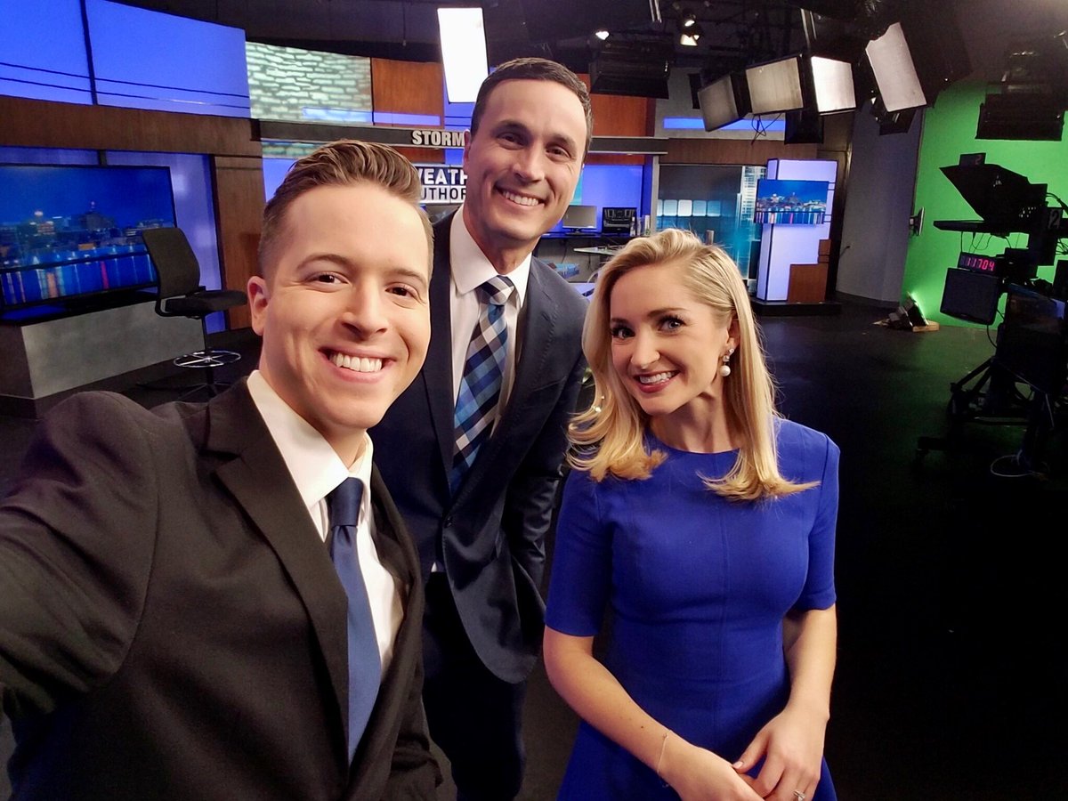 LexieOConnorWX's tweet image. Happy birthday ⁦@DustinWGME⁩!!Tune in for his birthday forecast at noon! #Liveoncbs13 🎂😎 #WeatherAuthority @WGME