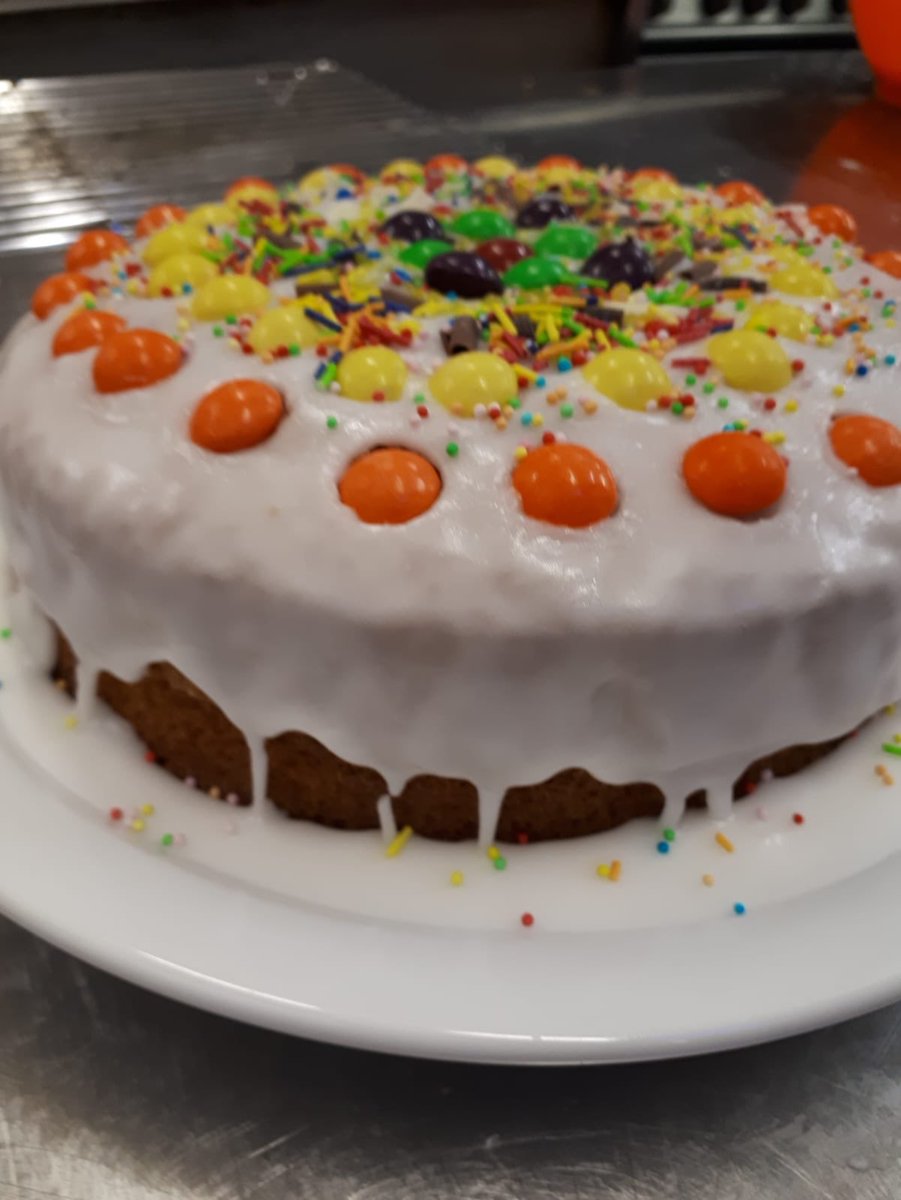 school_mhs's tweet photo. Bake off Challenge - the cakes keep coming - #challenge3 #P7Induction #talent @MonifiethHigh https://t.co/MYsZtgMp73