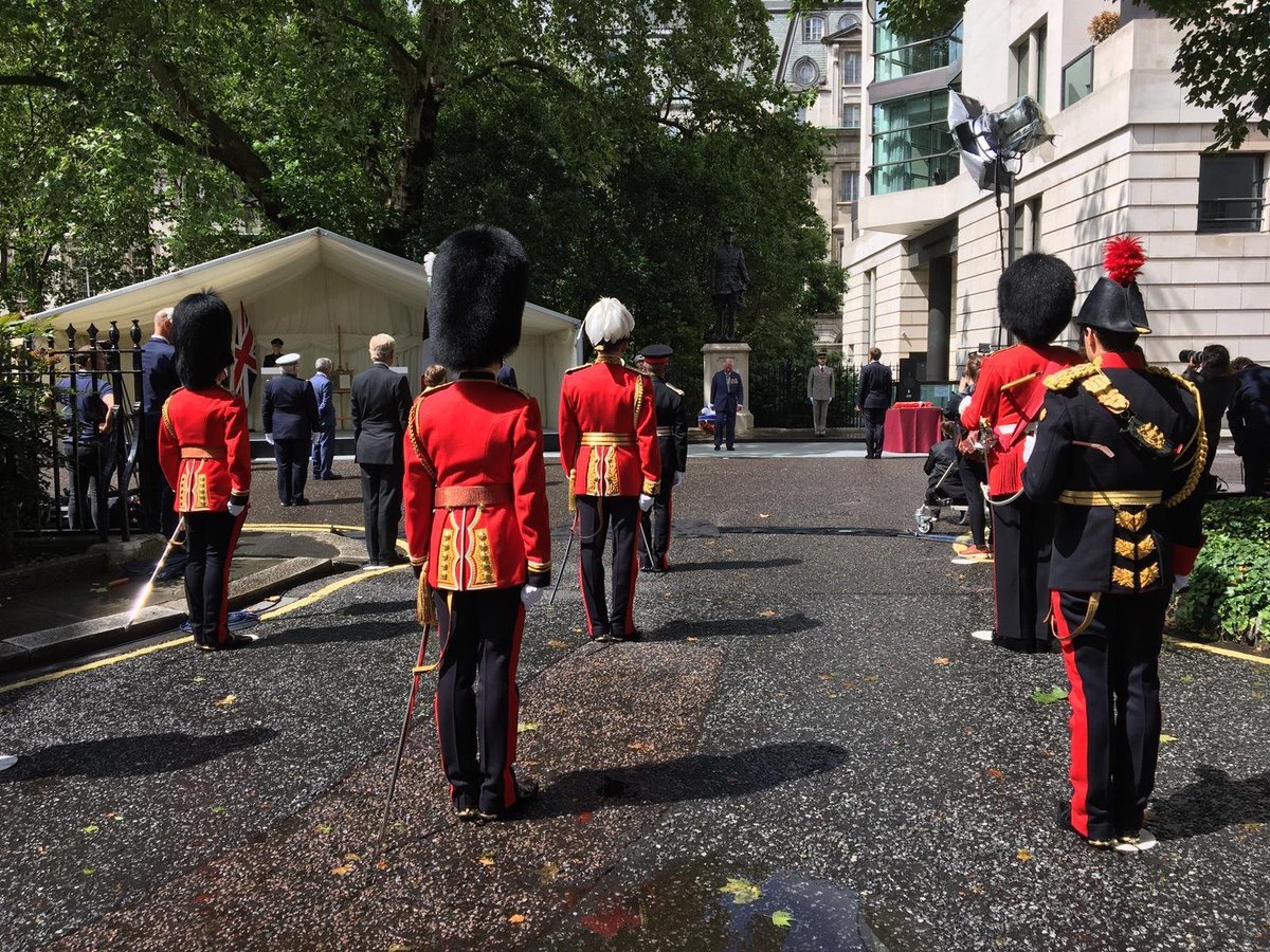 "Because 80 years ago today, on 18 June 1940, the United Kingdom gave Free France its first weapon: a BBC microphone.(…)That evening, De Gaulle became the voice and breath of Free France"  #18JuinUK