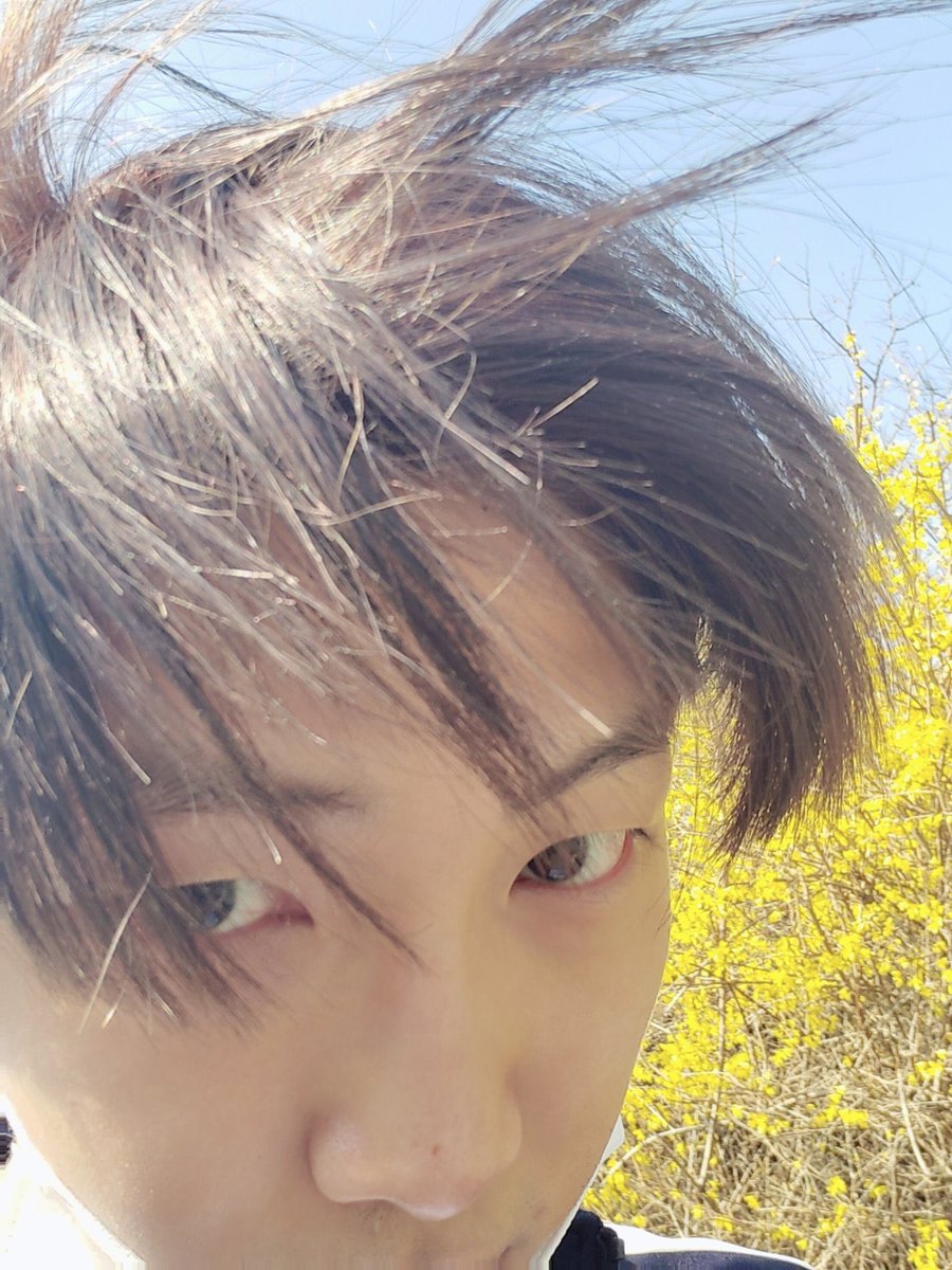 BTS_RM_OFFICIAL's tweet photo. 오랜만에😅 https://t.co/mCNxoyWy2w