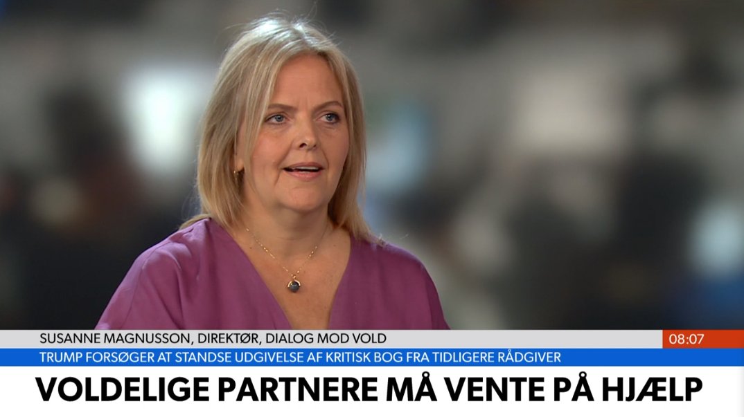 DialogmodVold's tweet image. Voldsudøvere skal have ret til behandling, hvis vi vil stoppe vold i nære relationer, siger vores direktør @SusNMagnusson til P1 morgen og TV AVISEN Morgen i dag @Astridkrag #dkpol #dksocial