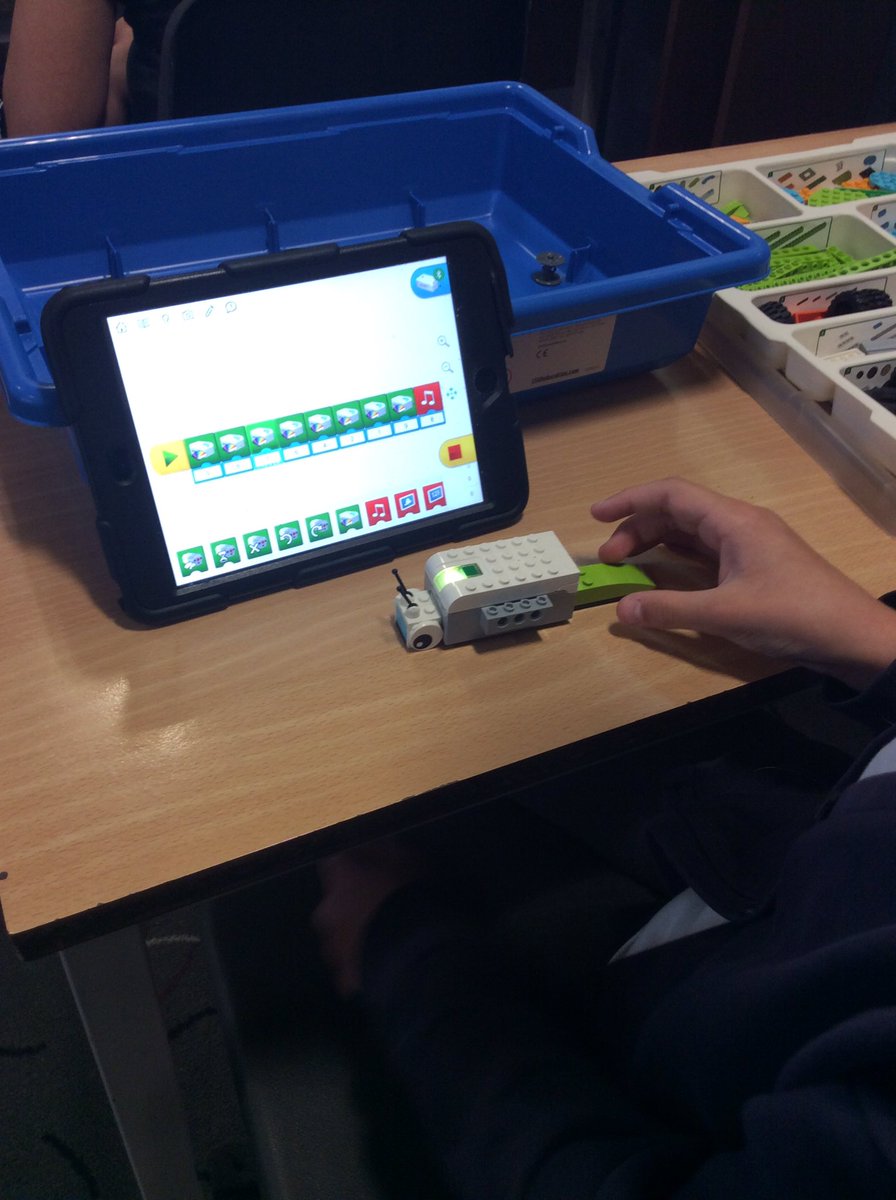 braunstone_cps's tweet photo. Miss Findley was so proud of her bubble today...they showed her their true perseverance through building..coding and debugging robots.. she couldn’t believe it when a robot kept pausing every time she moved! #bcps #bubble14 #wedo https://t.co/kcCQeqBjR0