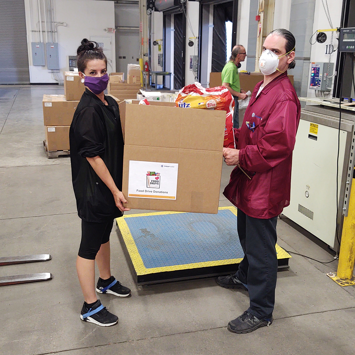 GlobalElecAssn's tweet photo. We thank IPC member @intervalaLLC for #givingback to their community by supporting @LightofLife mission which provides food, shelter, and hope to the homeless. #IPCCares #ElectronicsForABetterWorld #BuildElectronicsBetter https://t.co/W70OBGUuGe