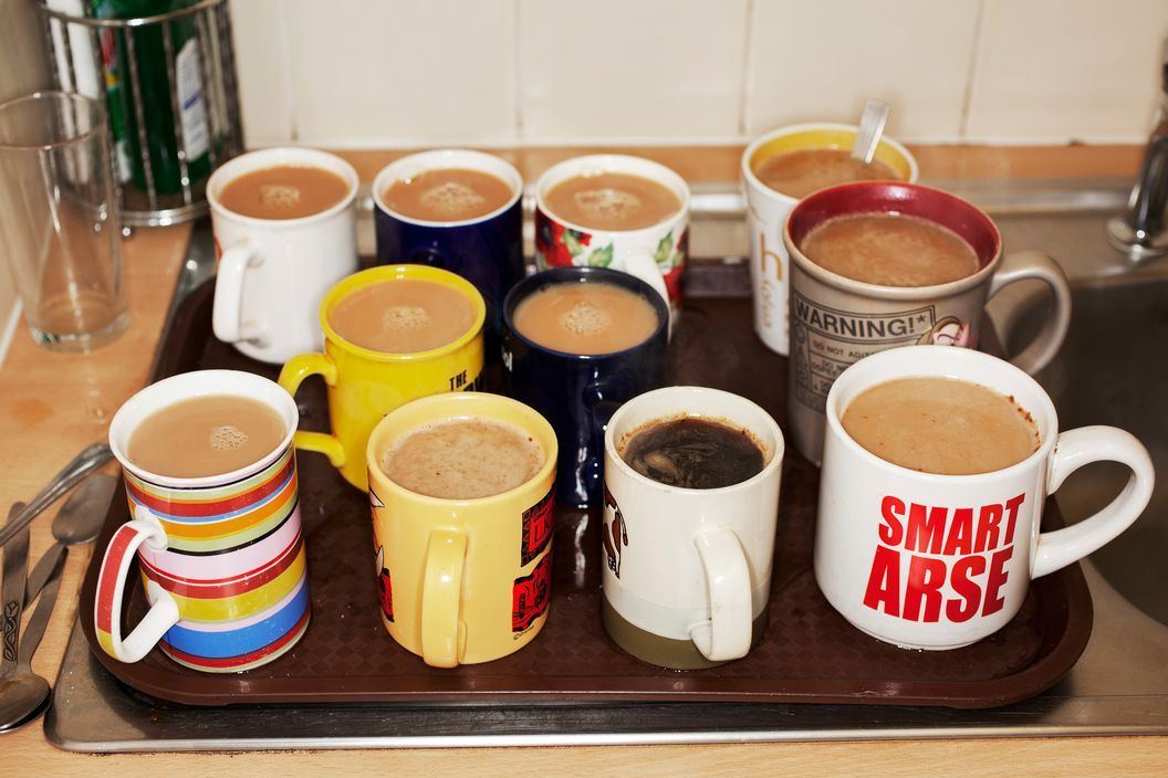 When you brew for the whole fam ⁠
📸Martin Parr 1952⁠
#DispatchCoffee #BrewAtHome #FromABetterPlace #MartinParrPhotography #CoffeeLover